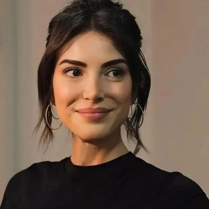 kalpazan cast - Polis Ayşe (Deniz Baysal)